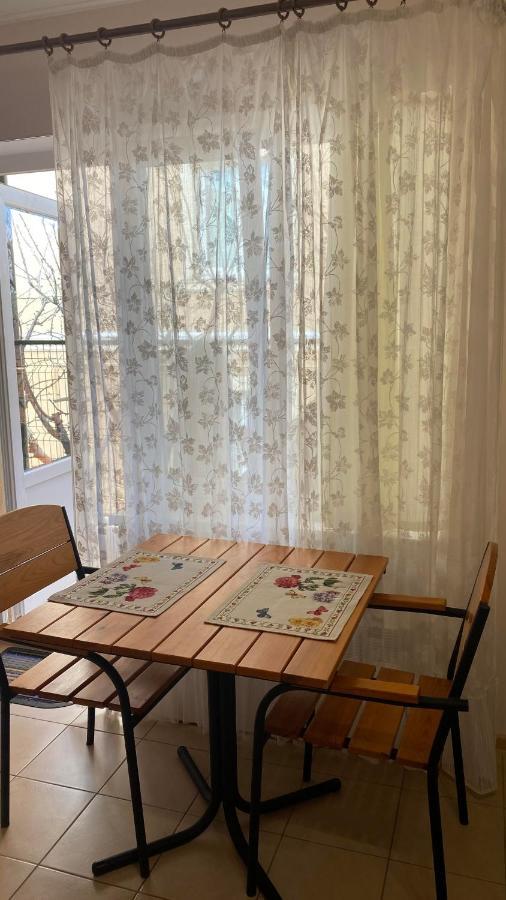 Mini-Hotel Luch Odessa Buitenkant foto